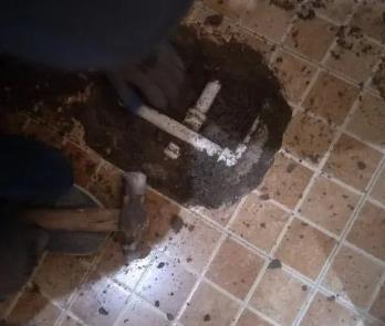 佳木斯卫生间漏水维修公司为您分享下卫生间渗水如何处理及注意事项